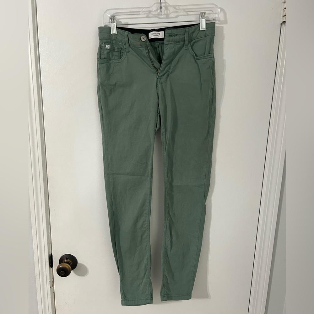 CURVE APPEAL Skinny Light Green Pant, Size 2/26